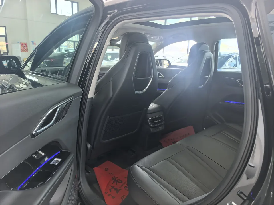 Hongqi HS3 PHEV Hongqi HS3 PHEV 2025 117km Jinwei PLUS version 2025 — thumbnail 3