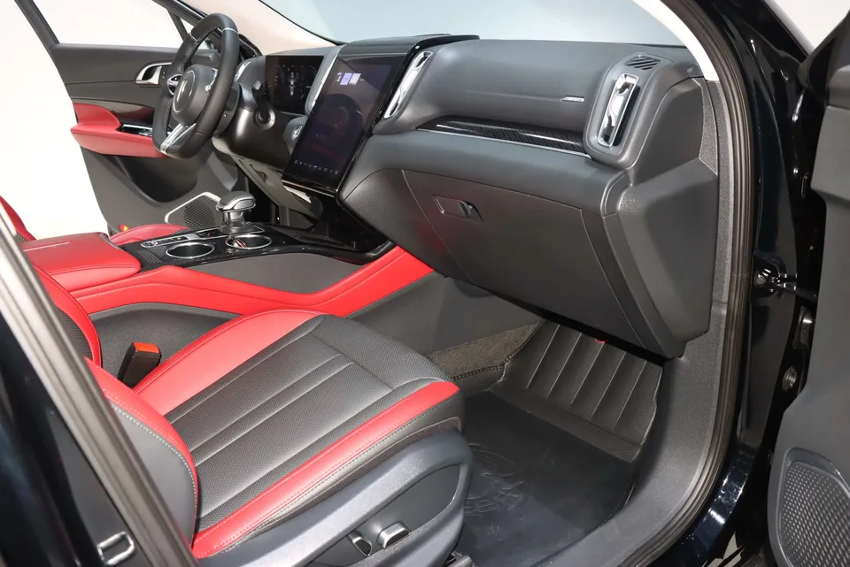 Hongqi HS3 Hongqi HS3 2024 1.5T Shanwei Edition 2025 — миниатюра 3