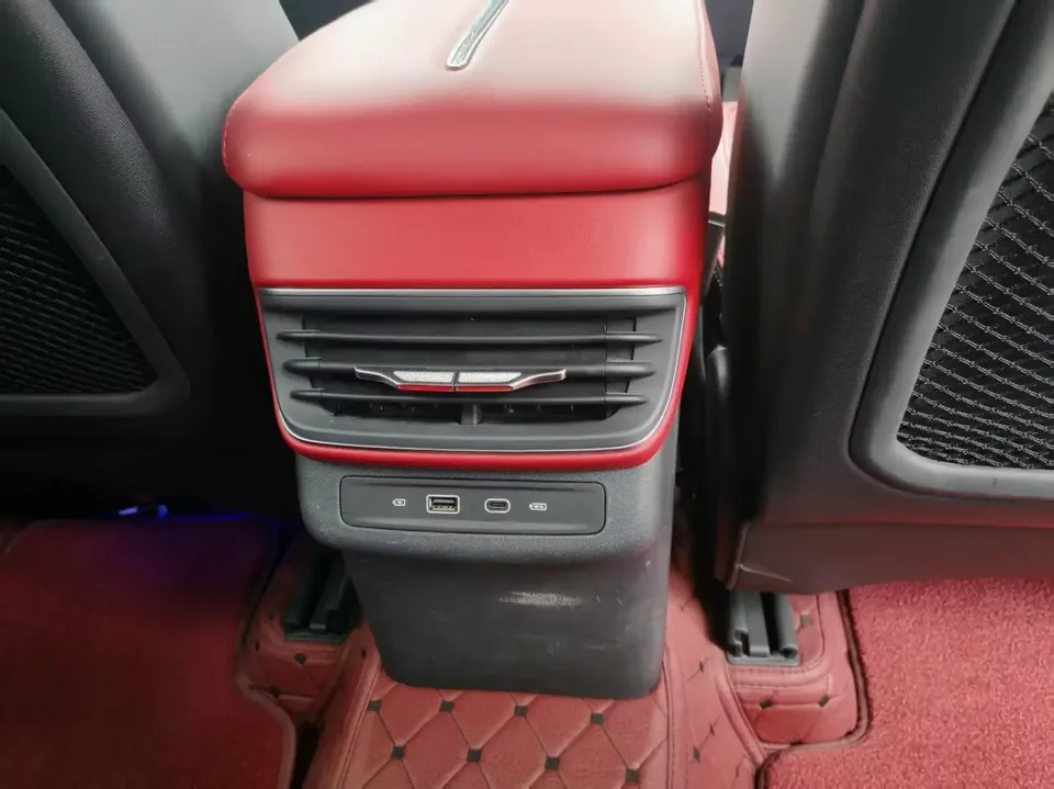 Hongqi HS3 Hongqi HS3 2024 1.5T Brave Edition 2024 — миниатюра 3