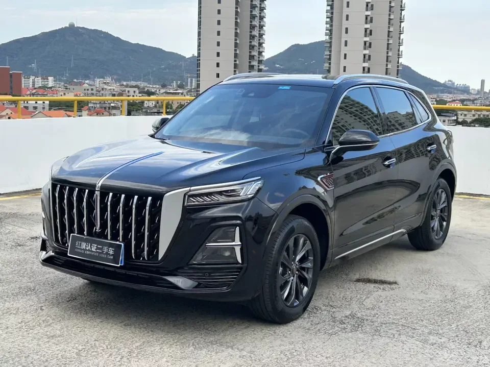 Hongqi HS5 Hongqi HS5 2023 2.0T Flagship Pro Edition 2024 — photo 1, buy with delivery to Moscow