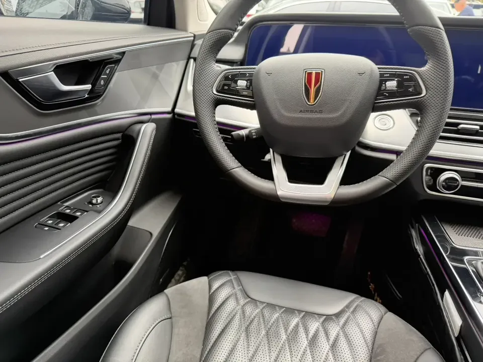 Hongqi HS5 Hongqi HS5 2023 2.0T Flagship Pro Edition 2024 — thumbnail 4