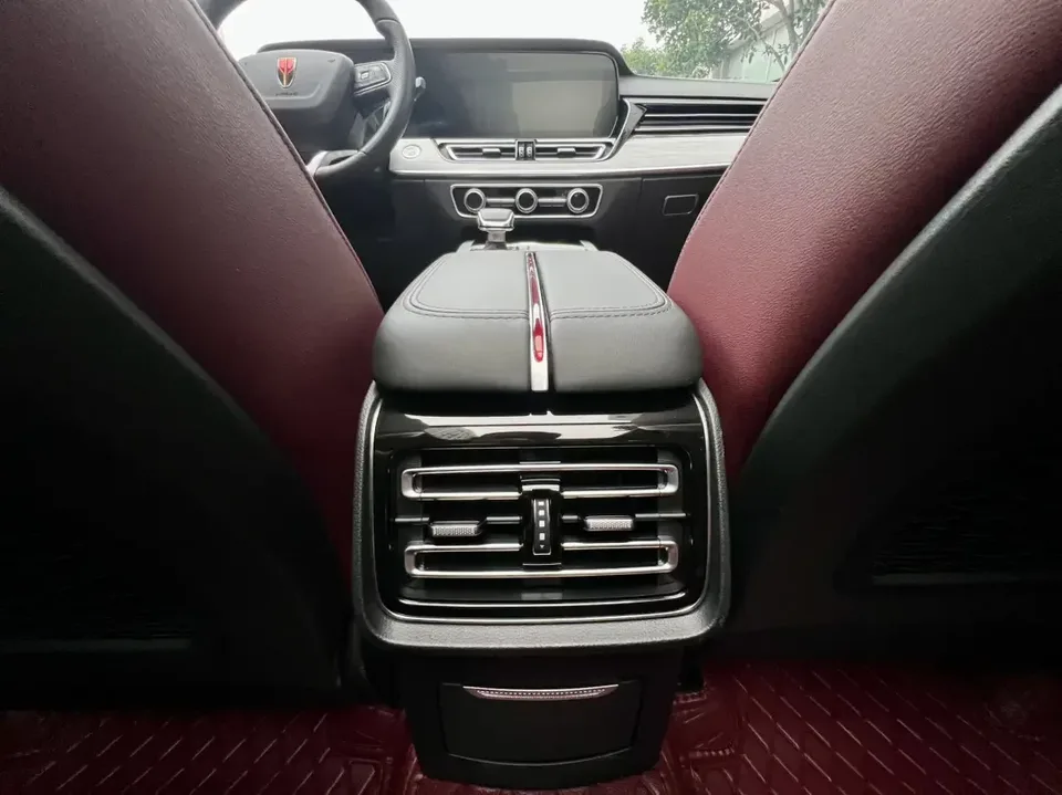 Hongqi HS5 Hongqi HS5 2025 2.0T 2WD Shadow Edition 2025 — миниатюра 3