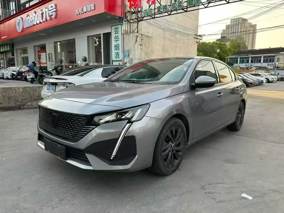Peugeot 408 Peugeot 408 2022 1.6T Light Chasing Edition 2023 — photo 1, buy with delivery to Moscow