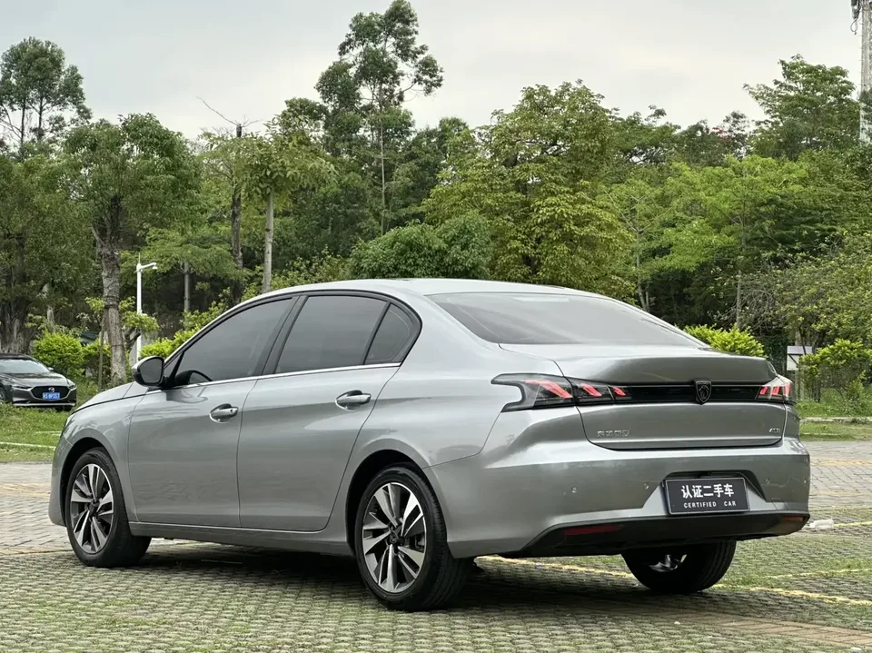 Peugeot 408 Peugeot 408 2022 1.6T Light Chasing Edition 2023 — thumbnail 2