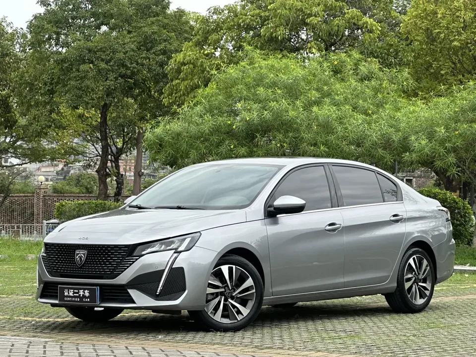 Peugeot 408 Peugeot 408 2022 1.6T Light Chasing Edition 2023 — photo 1, buy with delivery to Moscow