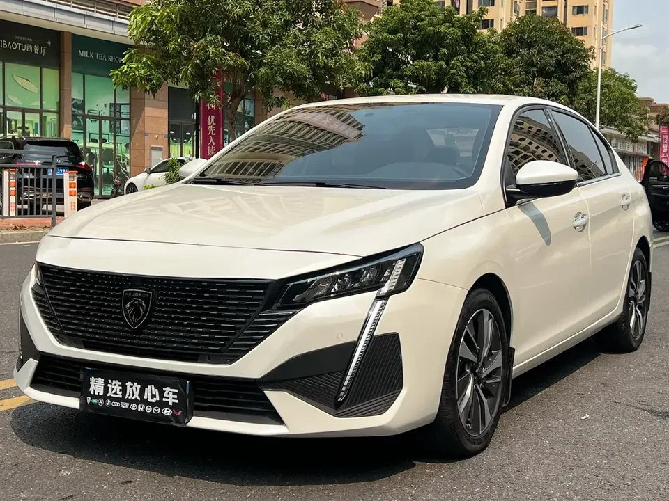 Peugeot 408 Peugeot 408 2022 1.6T Light Chasing Edition 2024 — photo 1, buy with delivery to Moscow