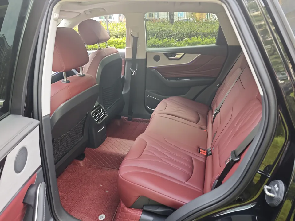Hongqi HS5 Hongqi HS5 2025 2.0T Flagship Pro Edition 2024 — thumbnail 3