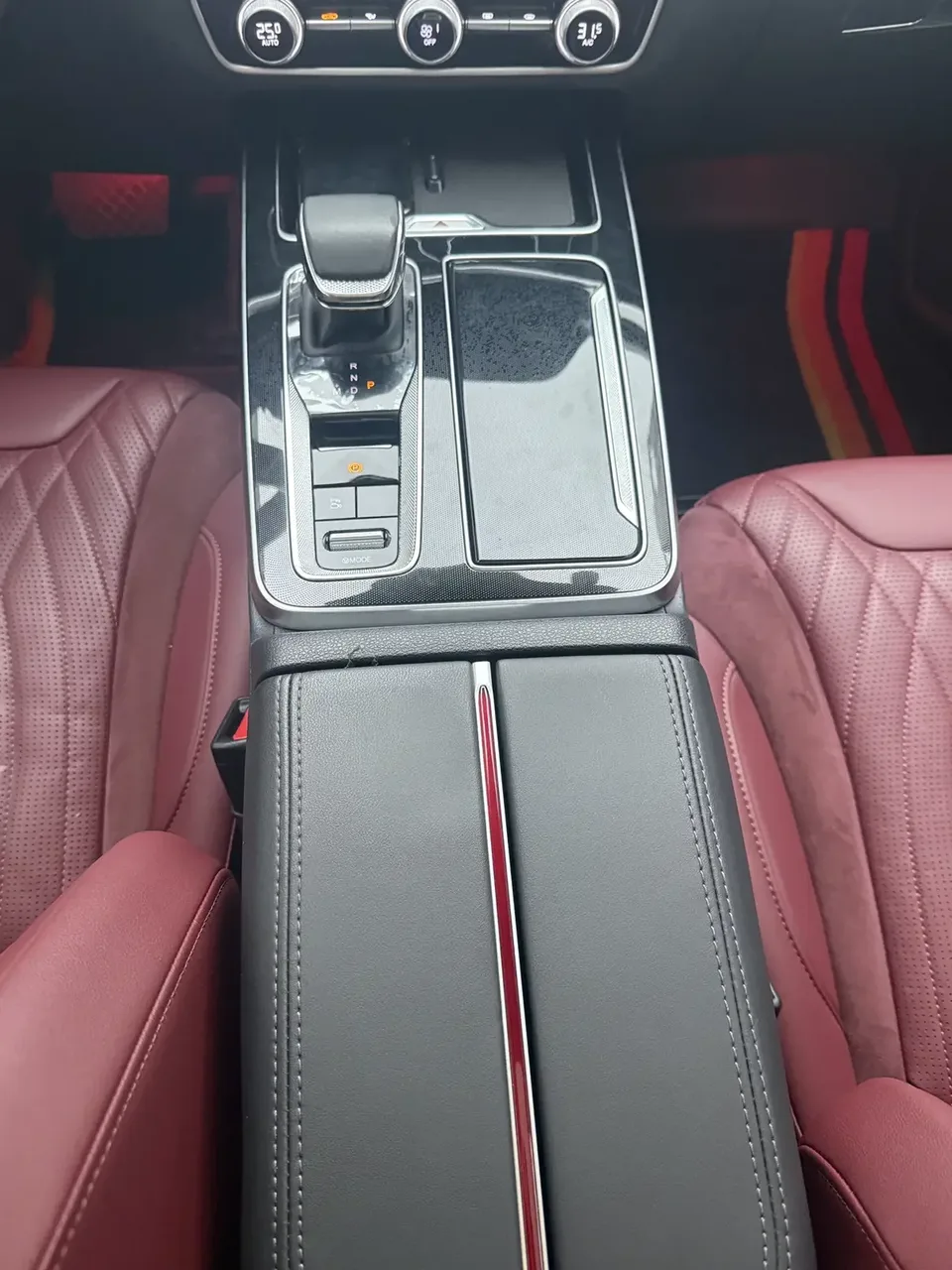 Hongqi HS5 Hongqi HS5 2023 2.0T Flagship Pro Edition 2024 — миниатюра 5