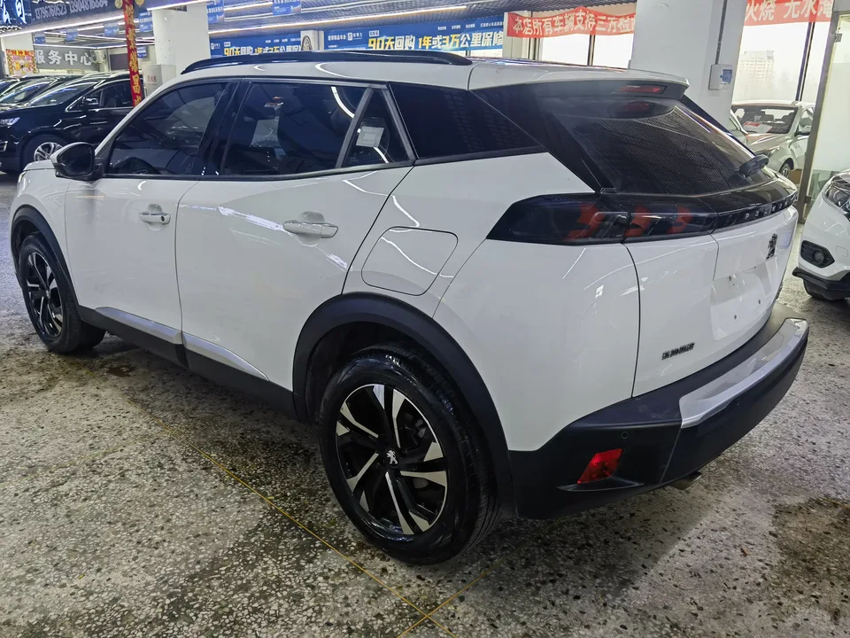 Peugeot 2008 Peugeot 2008 2020 230THP Sharp Edition 2022 — thumbnail 4