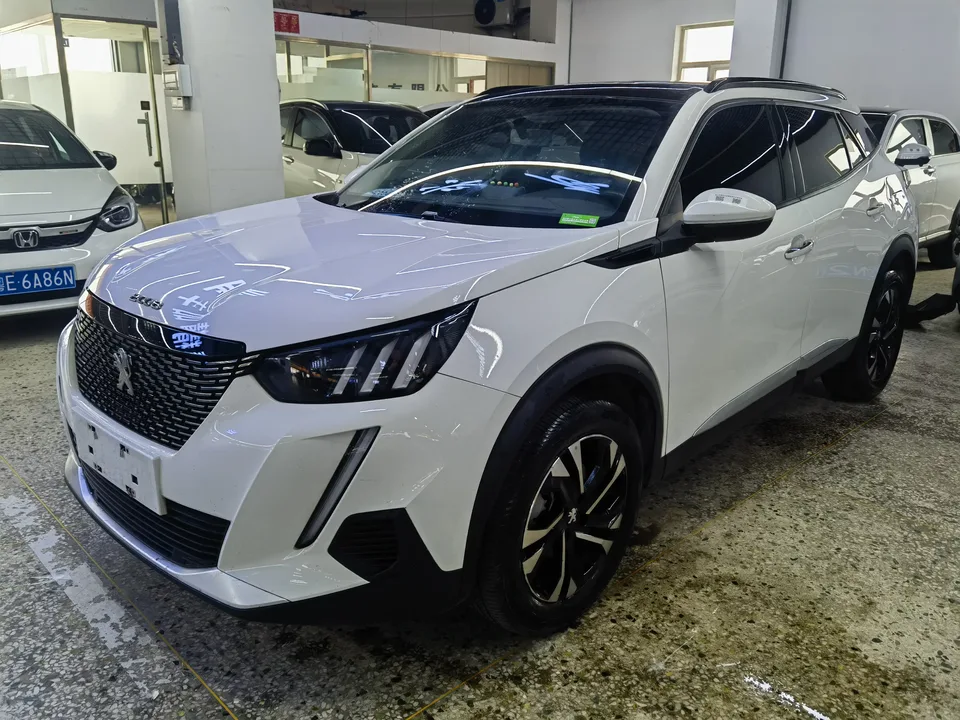 Peugeot 2008 Peugeot 2008 2020 230THP Sharp Edition 2022 — photo 1, buy with delivery to Moscow