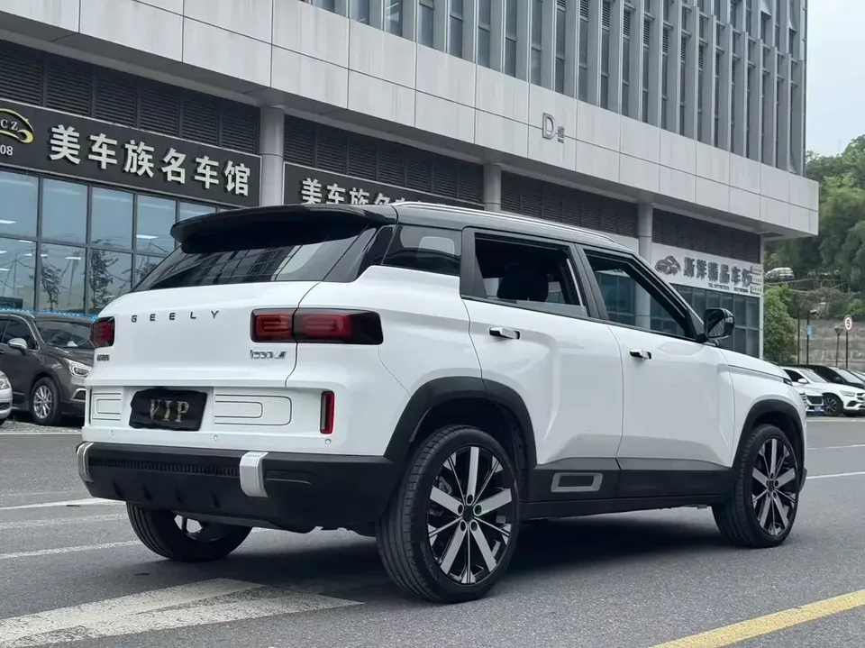 Geely ICON Geely ICON 2023 1.5TD Chocolate Chocolate Edition 2024 — thumbnail 2