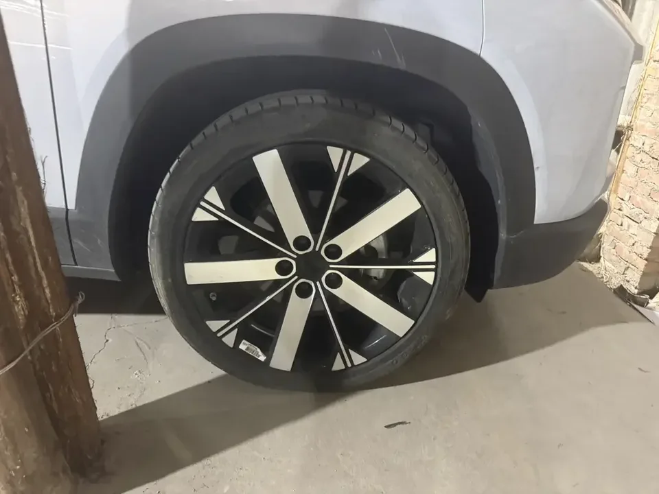 Geely ICON Geely ICON 2023 1.5TD Chocolate Edition 2024 — thumbnail 5