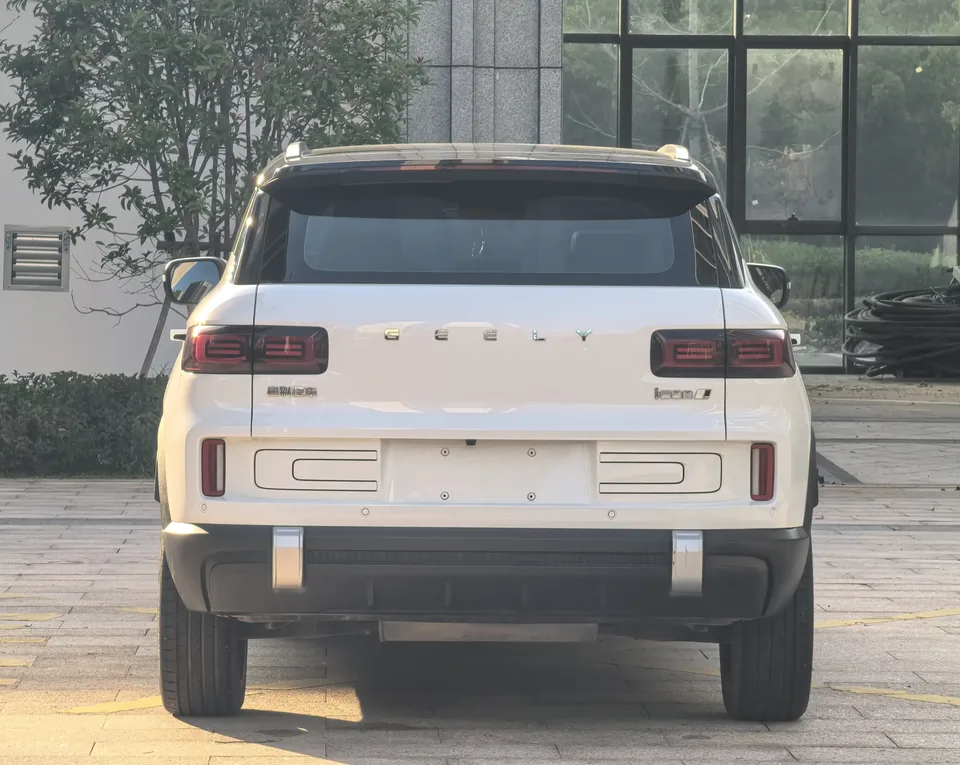 Geely ICON Geely ICON 2023 1.5TD Protagonist Version 2024 — thumbnail 2