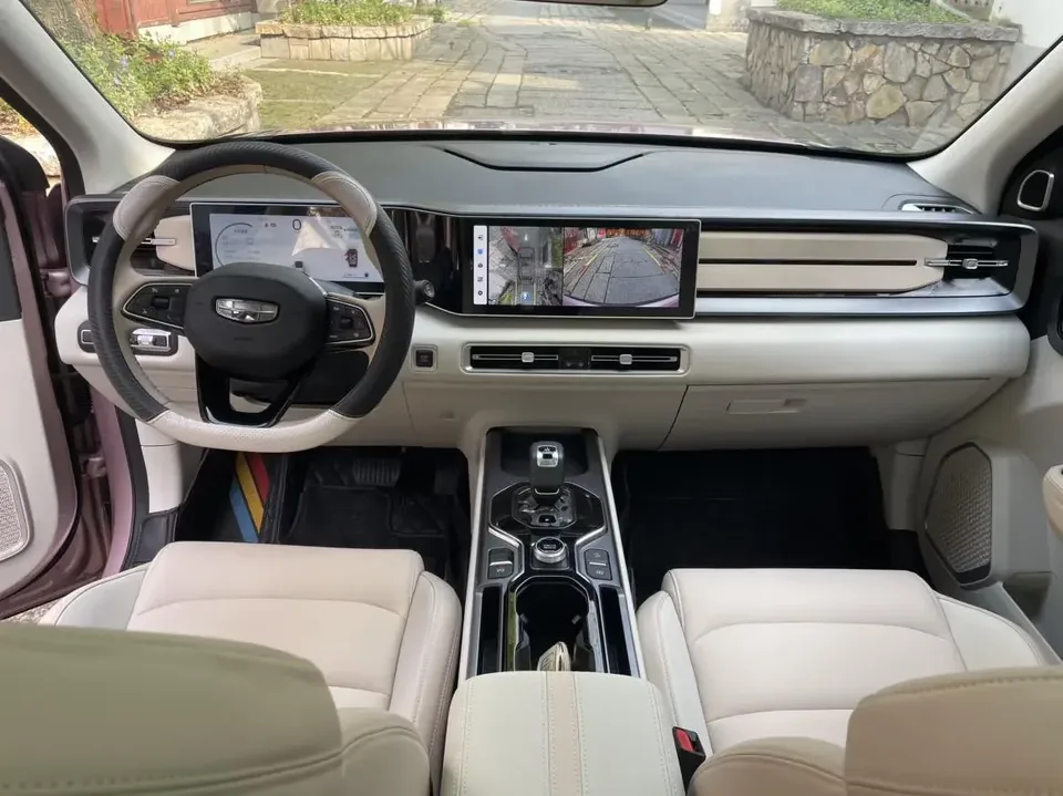 Geely ICON Geely ICON 2023 1.5TD Chocolate Chocolate Edition 2023 — thumbnail 5
