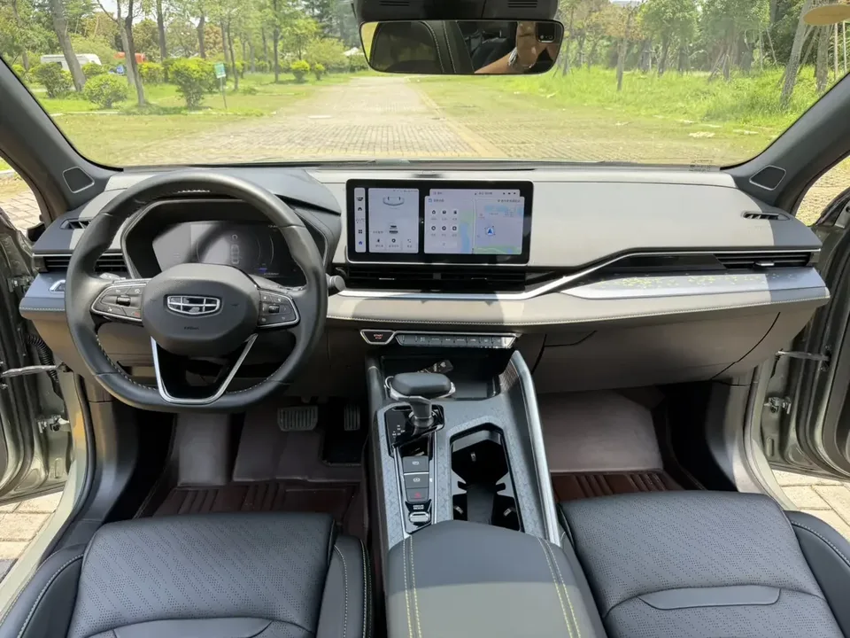 Geely Preface Xing Rui 2023 1.5T Fuyao Edition 2023 — thumbnail 4