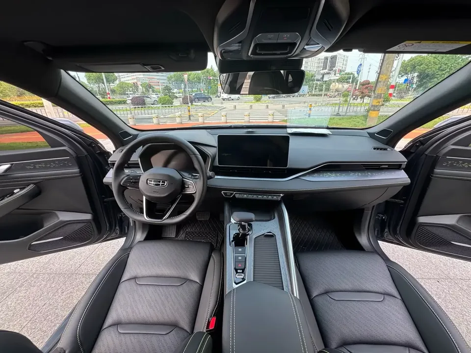 Geely Preface Xing Rui 2023 1.5T Kunlun Edition 2024 — thumbnail 3