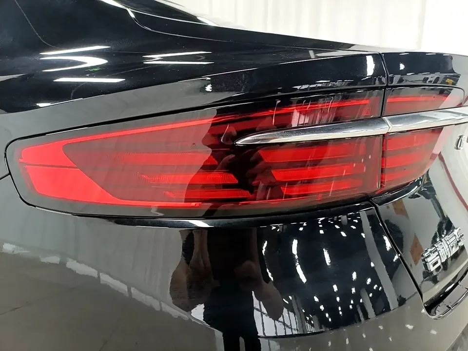 Geely Preface Xing Rui 2025 1.5T Dongfang Yao Fuyao Edition 2025 — thumbnail 4