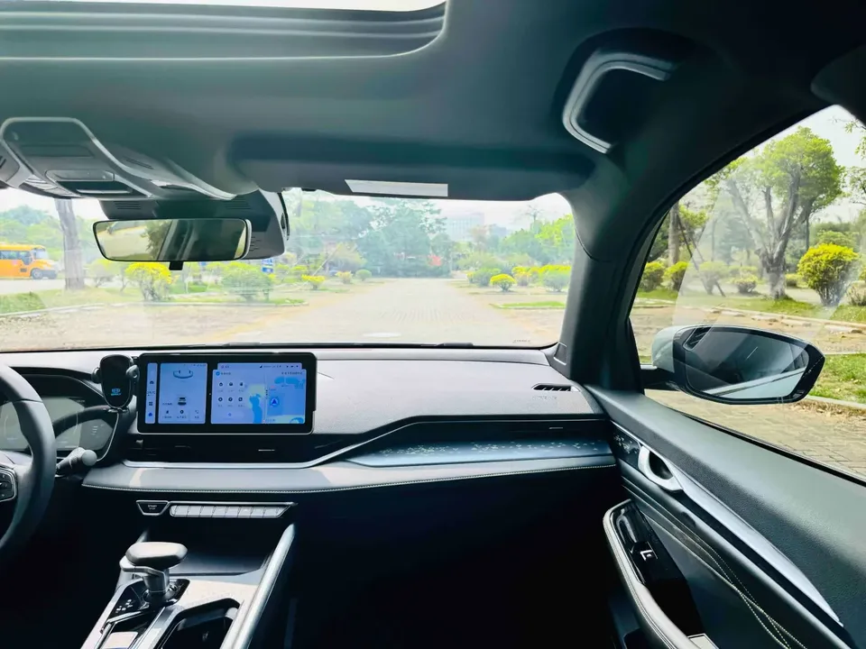 Geely Preface Xing Rui 2023 1.5T Fuyao Edition 2024 — thumbnail 3