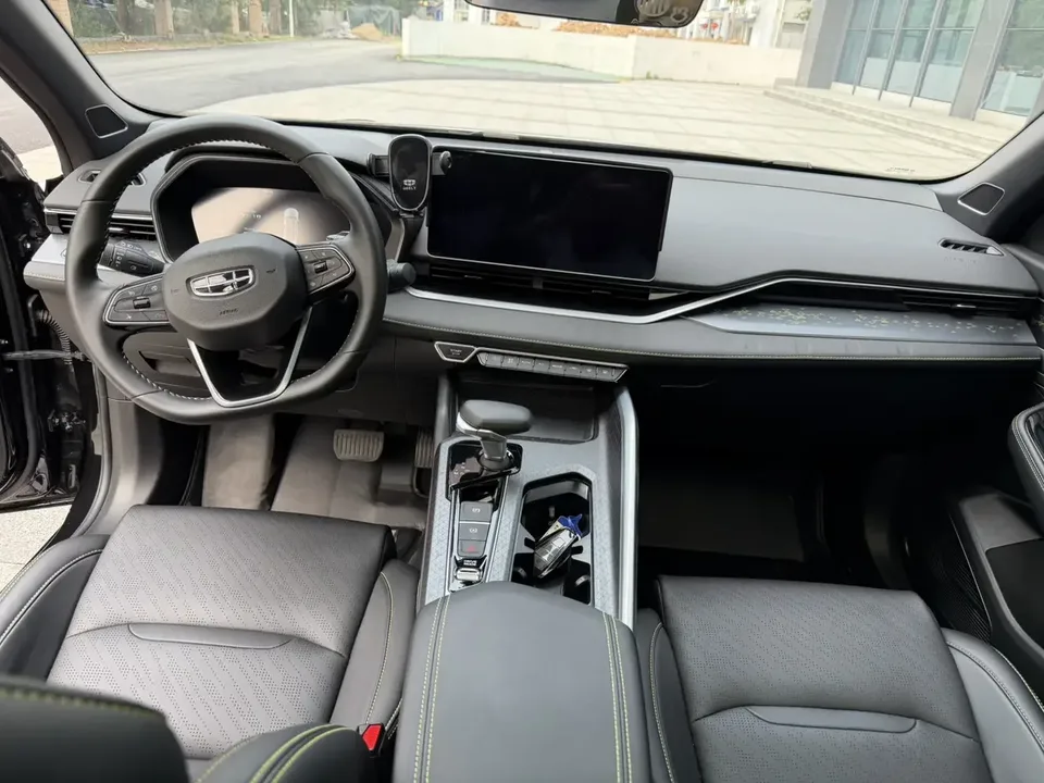 Geely Preface Xing Rui 2023 1.5T Kunlun Edition 2024 — миниатюра 5