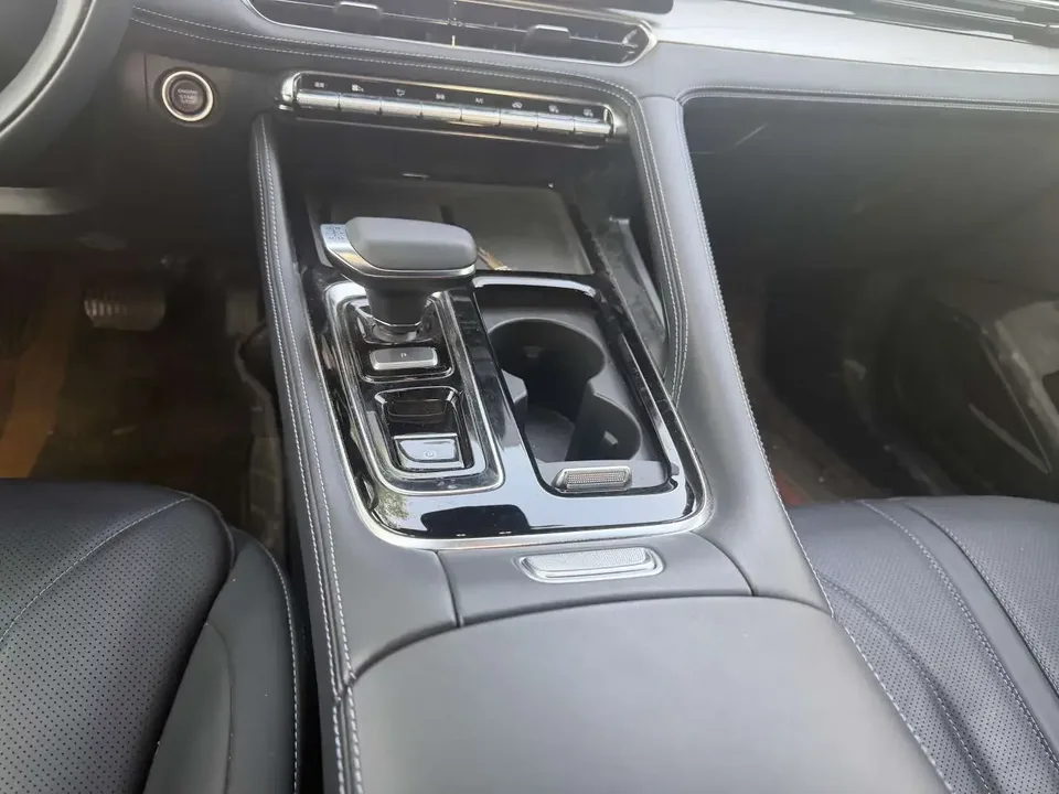 Geely Preface Xing Rui 2026 1.5T Dongfangyao Kunlun Edition 2025 — thumbnail 3