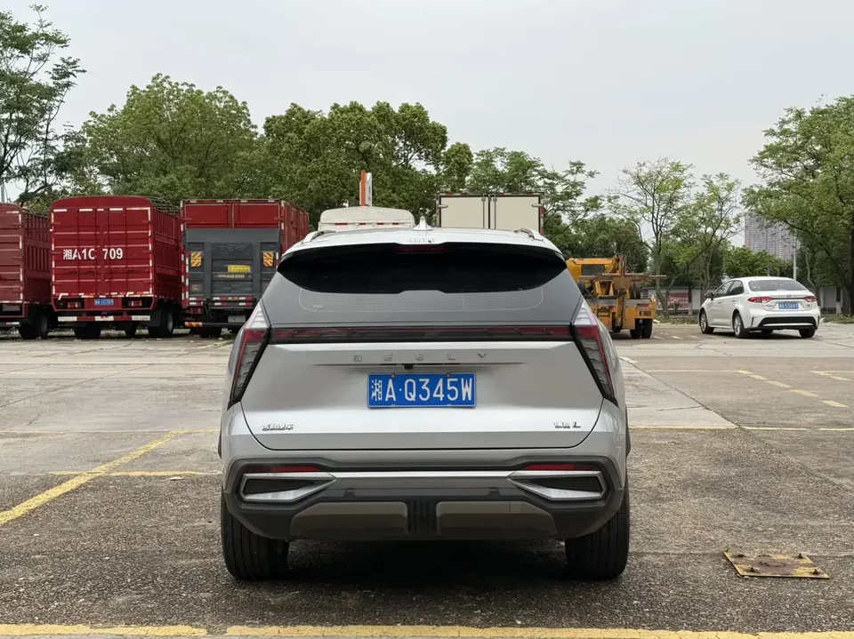 Geely Atlas L Boyue L 2023 1.5TD DCT Premium 2023 — миниатюра 2