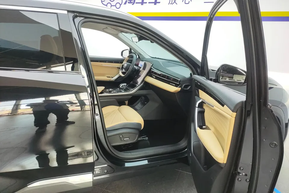 Geely Atlas L Boyue L 2023 1.5TD DCT Premium 2024 — thumbnail 4