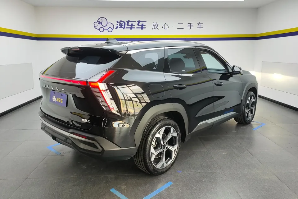 Geely Atlas L Boyue L 2023 1.5TD DCT Premium 2024 — photo 1, buy with delivery to Moscow