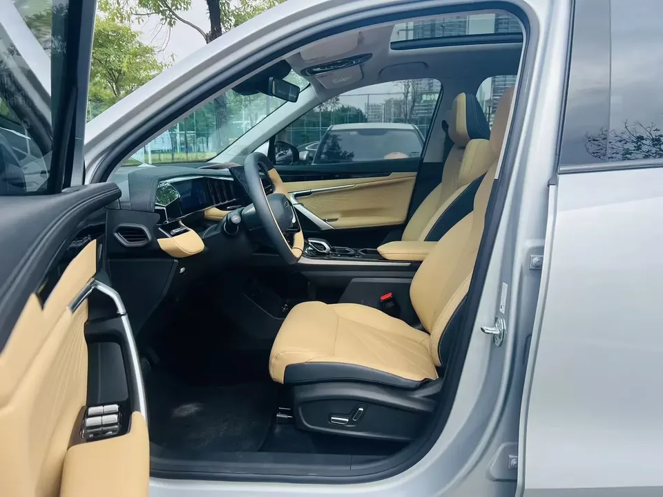 Geely Atlas L Boyue L 2023 1.5TD DCT Premium 2023 — thumbnail 5