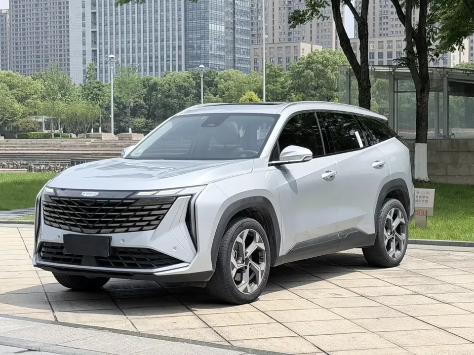 Geely Atlas L Boyue L 2023 1.5TD DCT Premium 2022 — photo 1, buy with delivery to Moscow