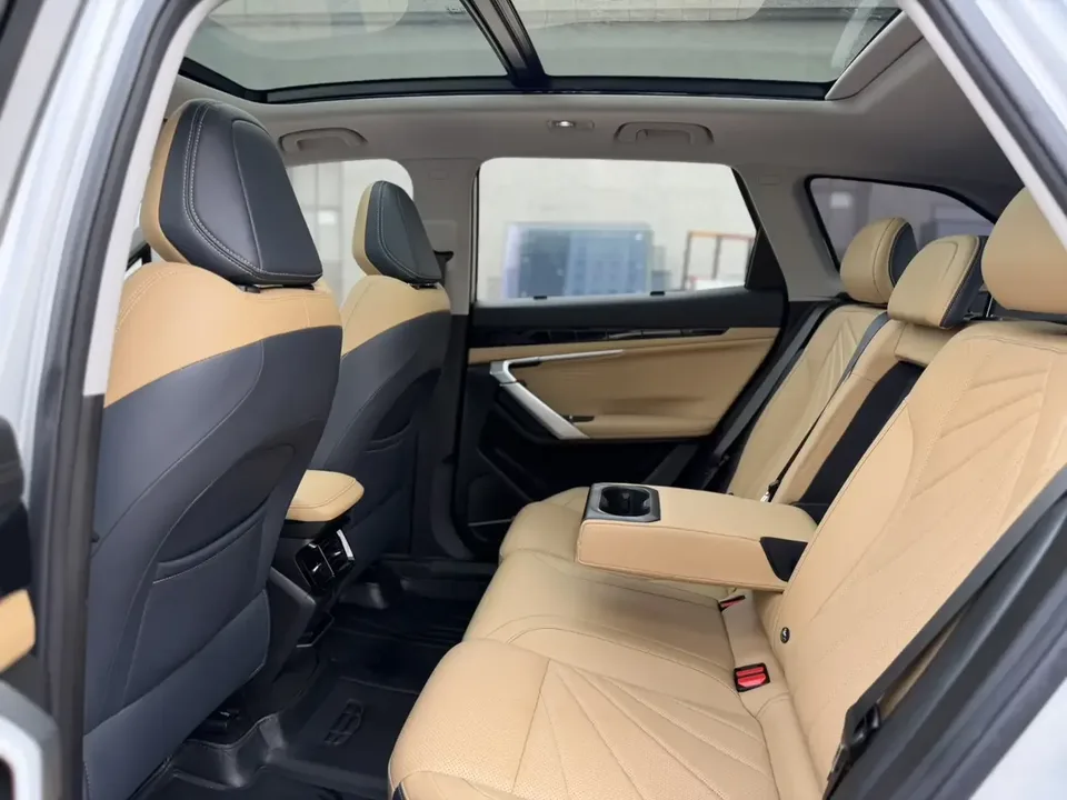 Geely Atlas L Boyue L 2023 1.5TD DCT Premium 2024 — thumbnail 4