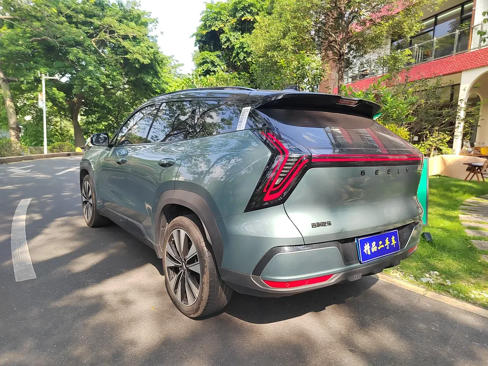 Geely Atlas L Boyue L 2025 The fourth generation 1.5TD DCT Jinxiu 2025 — thumbnail 2