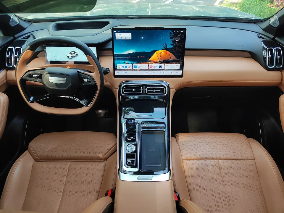 Geely Atlas L Boyue L 2025 The fourth generation 1.5TD DCT Jinxiu 2025 — thumbnail 5