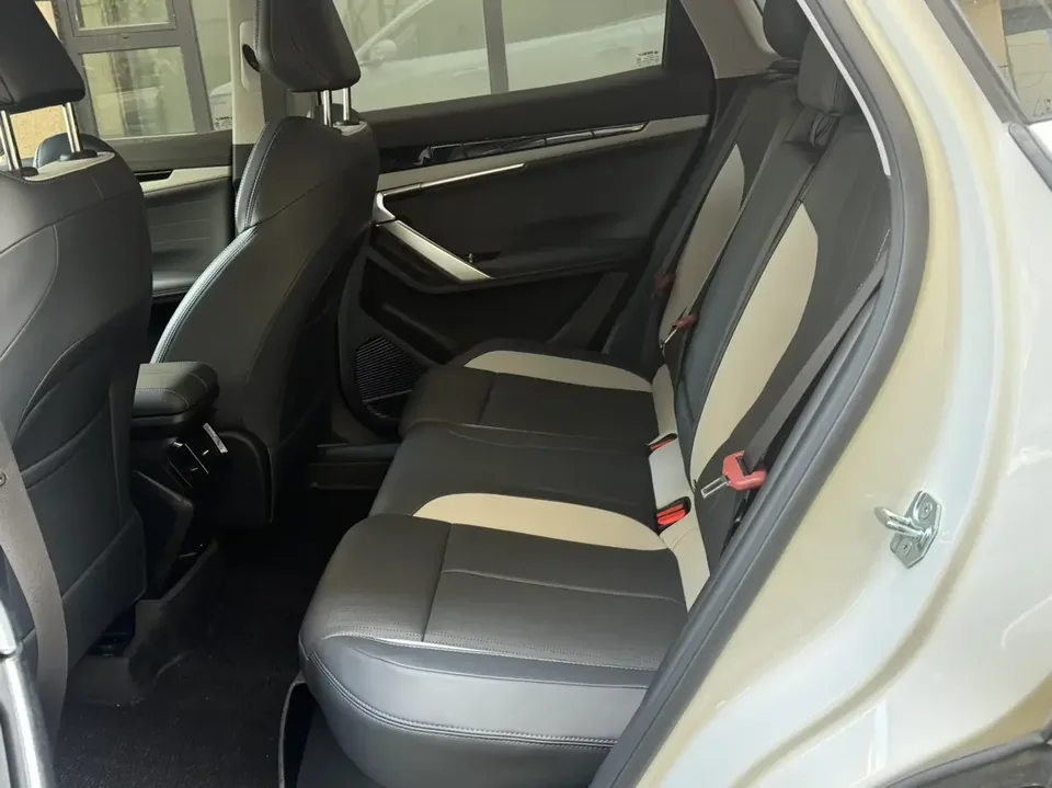 Geely Atlas L Boyue L 2024 1.5TD DCT Premium Edition 2025 — thumbnail 3