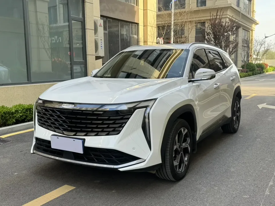 Geely Atlas L Boyue L 2024 1.5TD DCT Premium Edition 2025 — photo 1, buy with delivery to Moscow