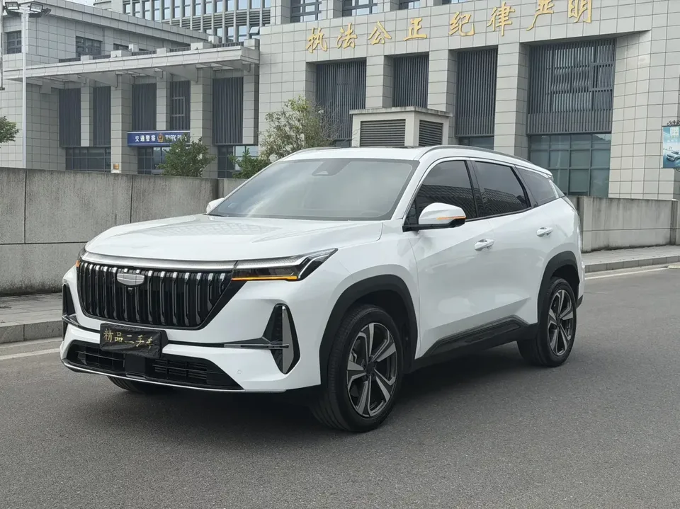 Geely Atlas L Boyue L 2025 Fourth generation 1.5TD DCT Sanhe 2025 — photo 1, buy with delivery to Moscow