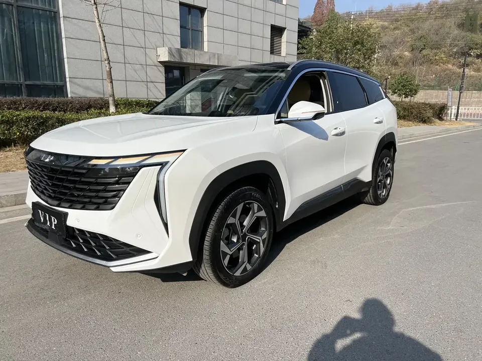 Geely Atlas L Boyue L 2023 1.5TD DCT Premium 2024 — photo 1, buy with delivery to Moscow