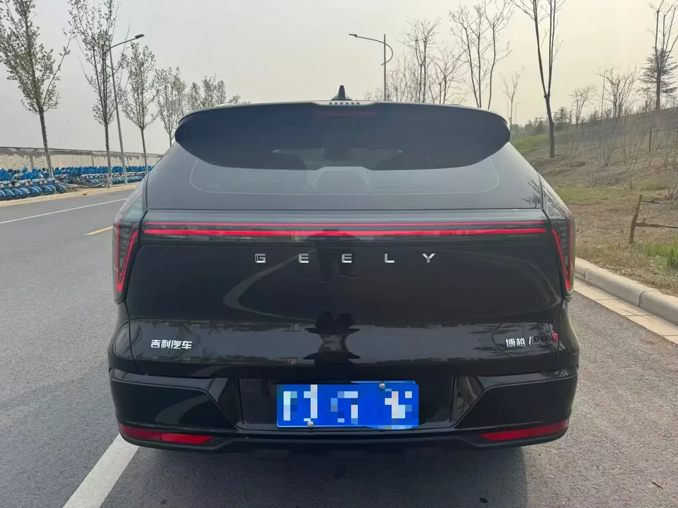 Geely Atlas L Boyue L 2025 Fourth generation 1.5TD DCT Sanhe 2025 — thumbnail 2
