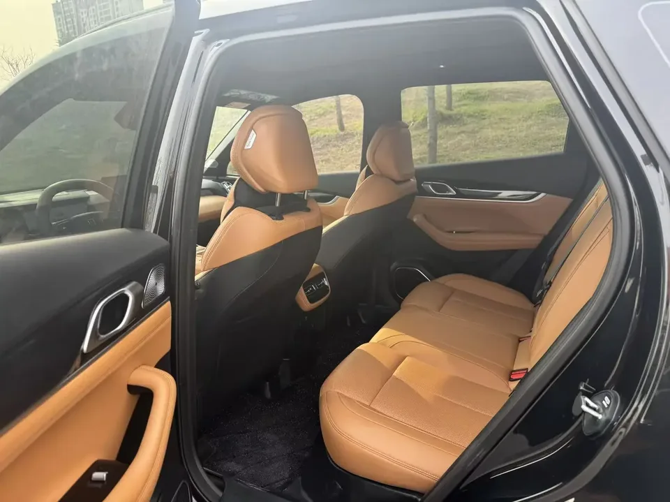 Geely Atlas L Boyue L 2025 Fourth generation 1.5TD DCT Sanhe 2025 — thumbnail 3
