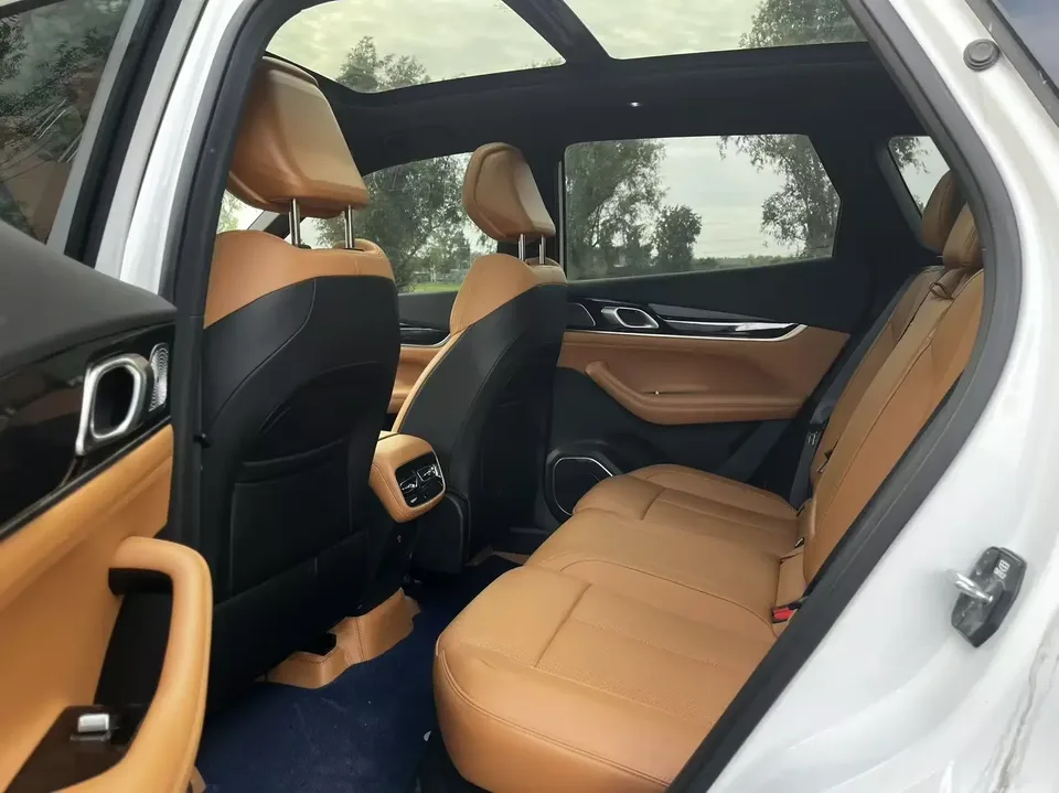 Geely Atlas L Boyue L 2025 Fourth generation 1.5TD DCT Sanhe 2025 — thumbnail 3