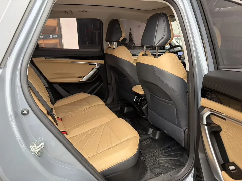 Geely Atlas L Boyue L 2023 1.5TD DCT Premium 2024 — thumbnail 4