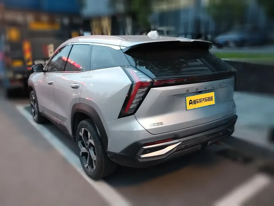 Geely Atlas L Boyue L 2023 1.5TD DCT Premium 2024 — миниатюра 2