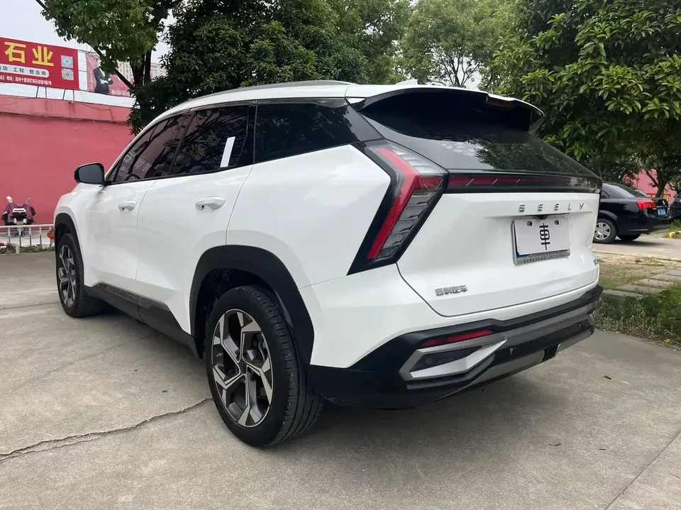 Geely Atlas L Boyue L 2023 1.5TD DCT Premium 2023 — thumbnail 2