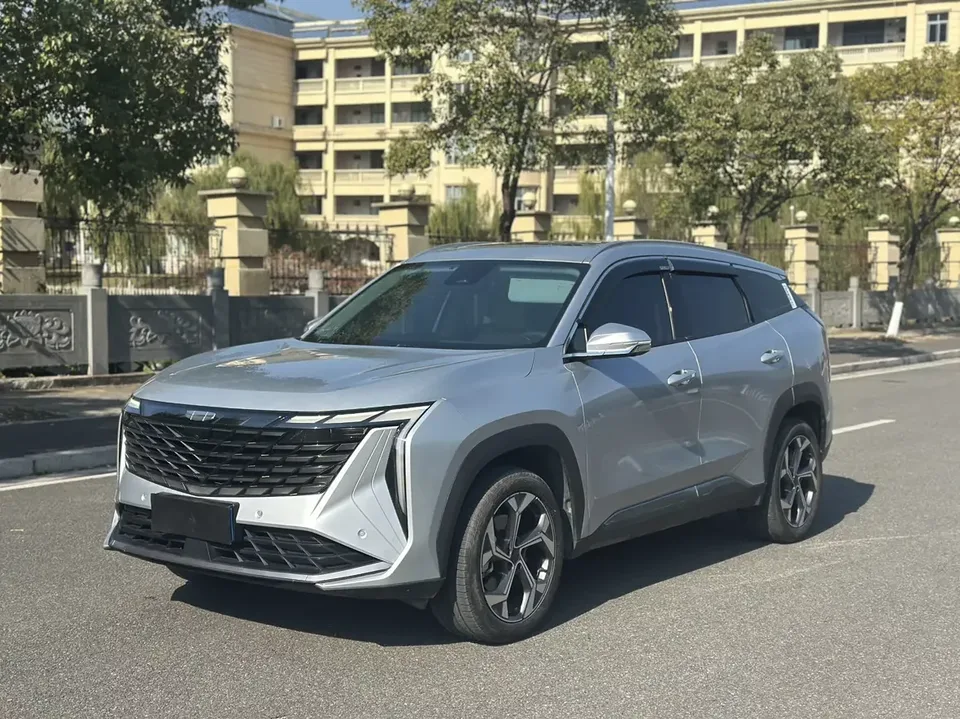 Geely Atlas L Boyue L 2023 1.5TD DCT Premium 2023 — фото 1, купить с доставкой в Москву