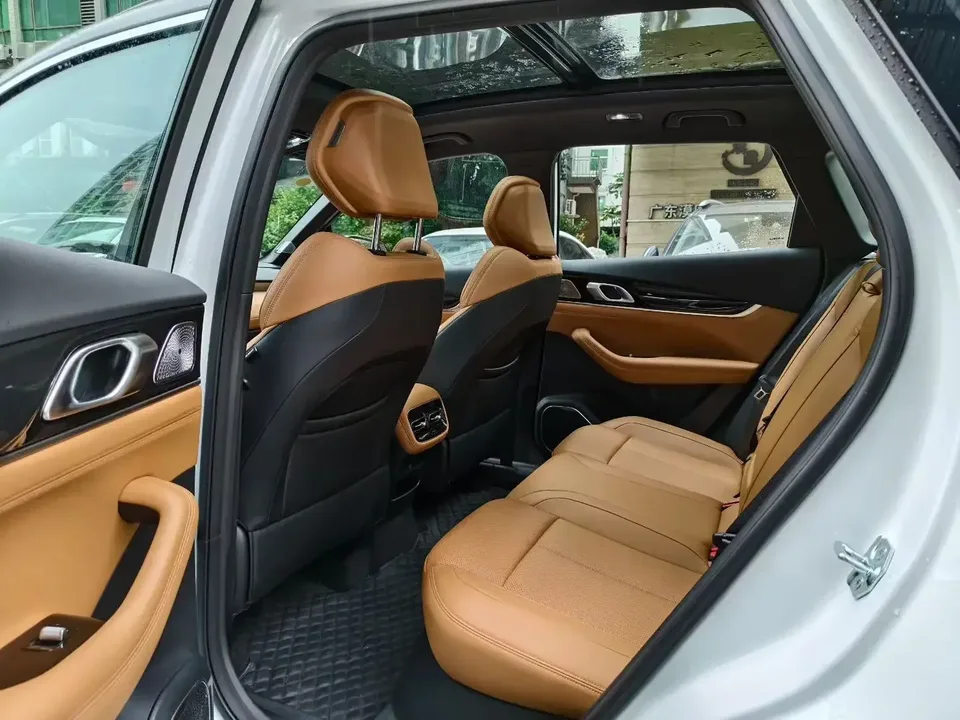Geely Atlas L Boyue L 2025 Fourth generation 1.5TD DCT Sanhe 2025 — thumbnail 3