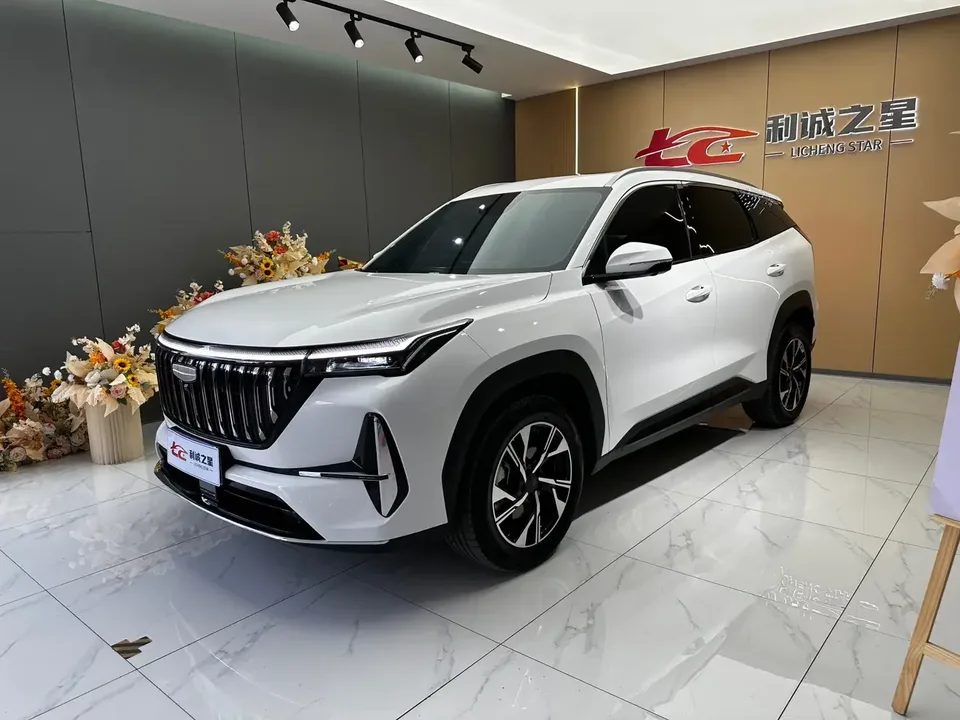 Geely Atlas L Boyue L 2025 The fourth generation 1.5TD DCT starts its journey 2025 — photo 1, buy with delivery to Moscow