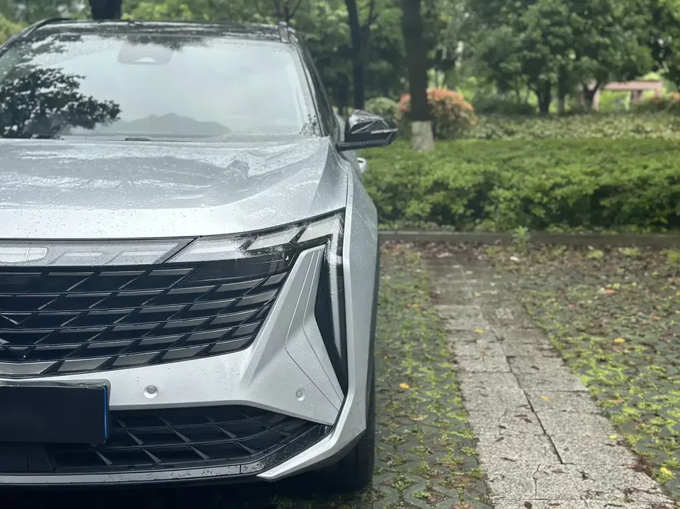 Geely Atlas L Boyue L 2023 1.5TD DCT Premium 2024 — thumbnail 4