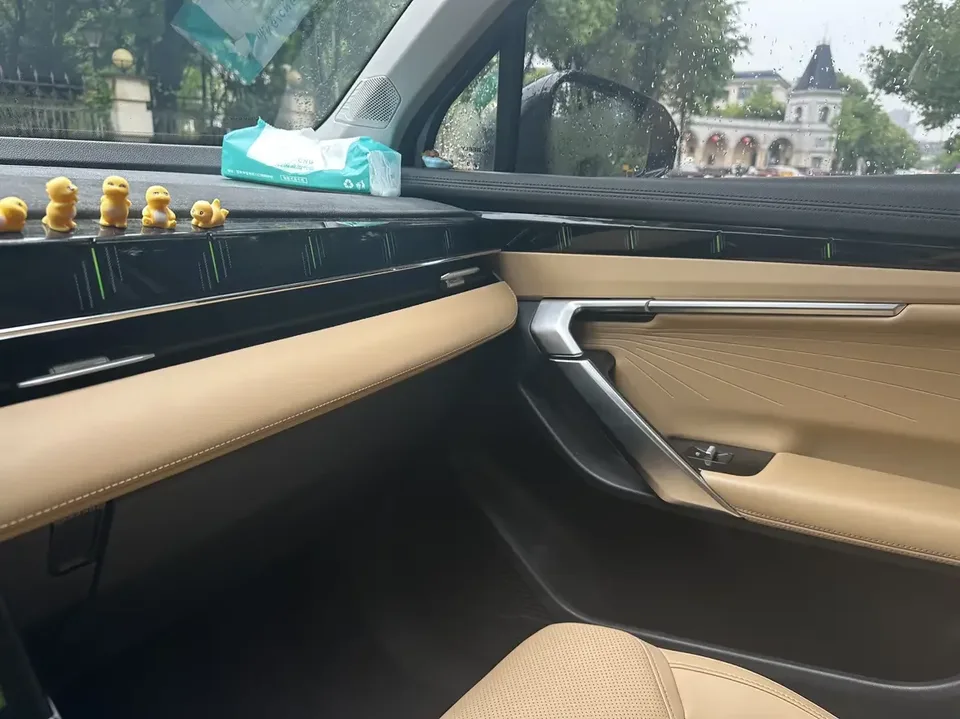 Geely Atlas L Boyue L 2023 1.5TD DCT Premium 2024 — thumbnail 5