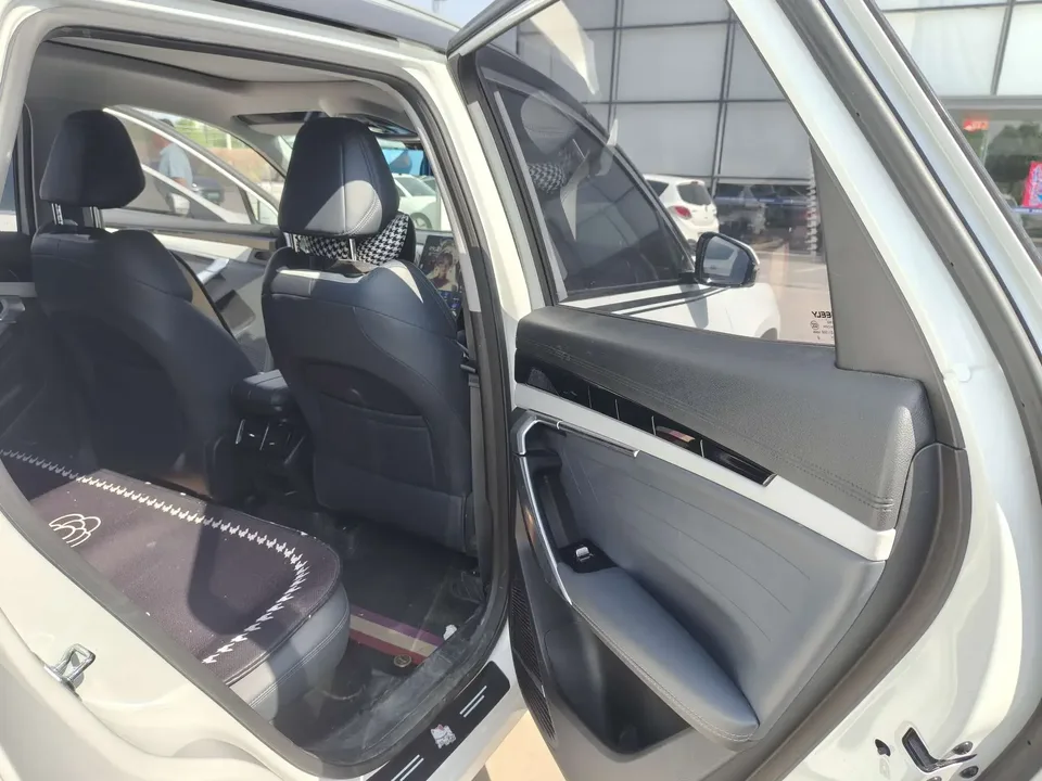 Geely Atlas L Boyue L 2024 1.5TD DCT Premium Edition 2024 — thumbnail 2