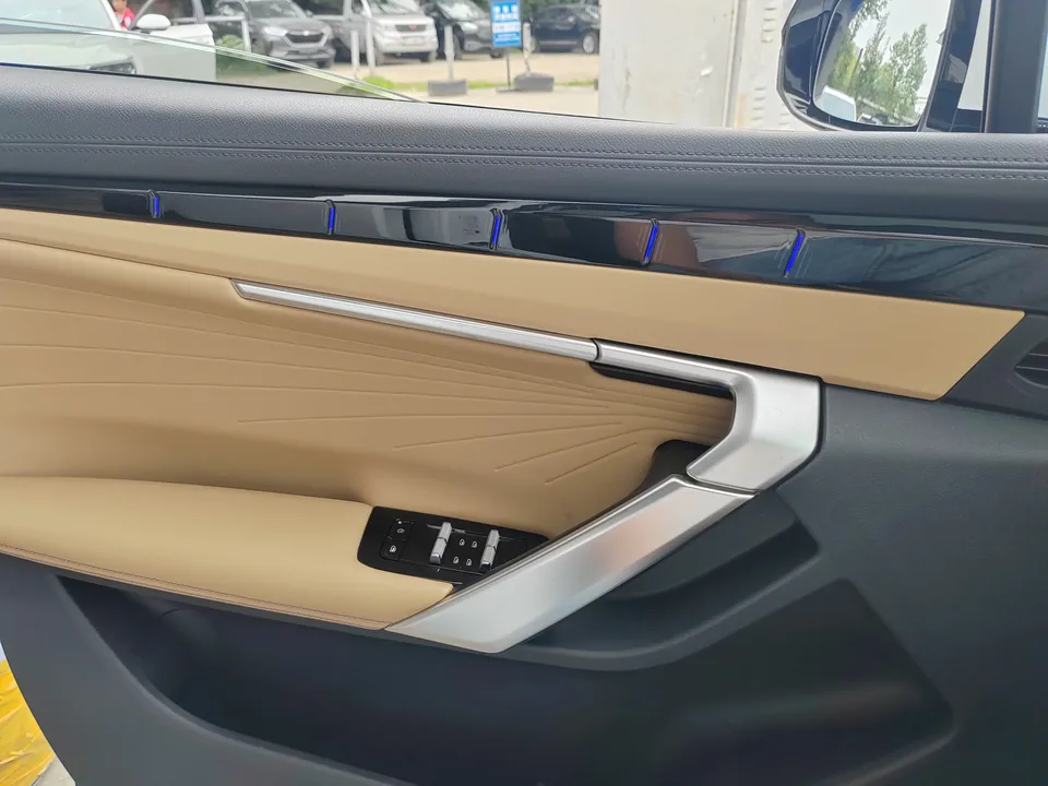 Geely Atlas L Boyue L 2023 1.5TD DCT Premium 2024 — миниатюра 3