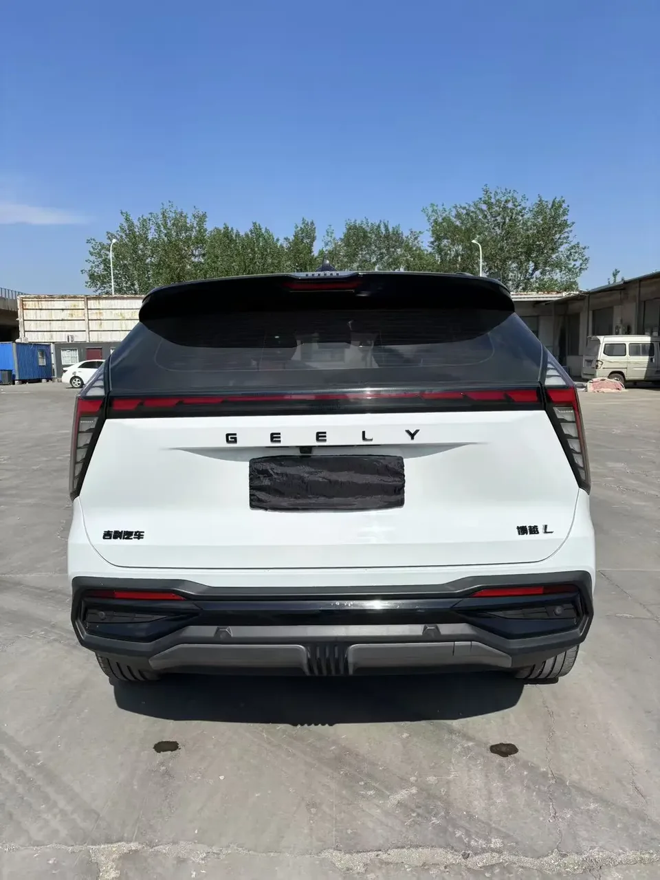 Geely Atlas L Boyue L 2023 1.5TD DCT Premium 2023 — thumbnail 2